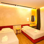 Imperial Visar Yellow 아파트 Vlorë
