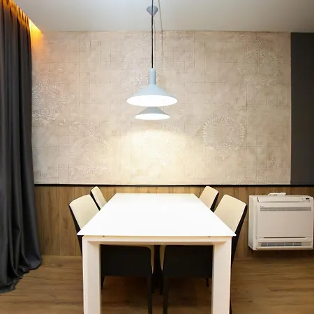 Imperial Visar Yellow Apartamento Vlorë