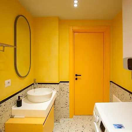 Imperial Visar Yellow Apartment