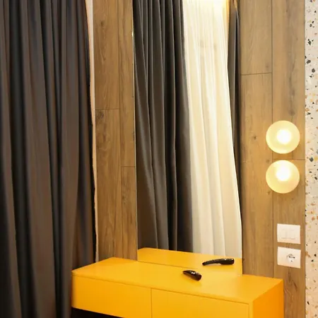 Imperial Visar Yellow Apartamento *