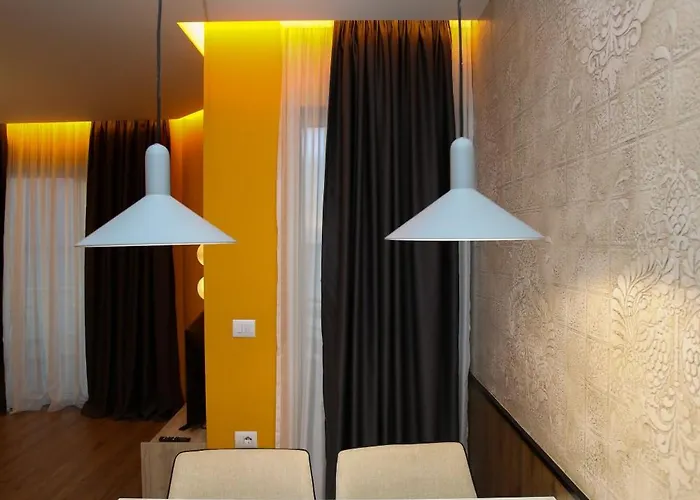 Imperial Visar Yellow Wlora