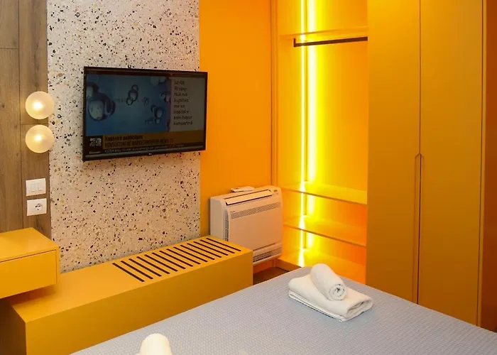 Imperial Visar Yellow Apartament *